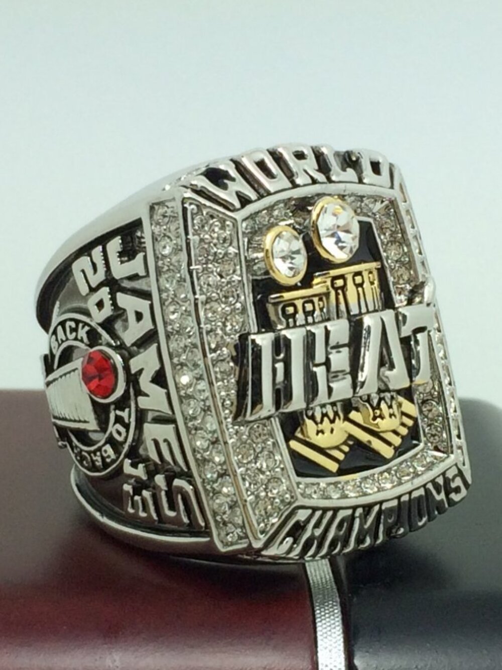 Miami Heat Championship Ring... Fast shipped from USA